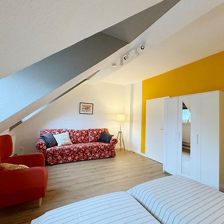Ferienwohnung Big Flat With Fresh Renovation, Free Parking, Sonyps, Netflix Duisburg Exterior foto