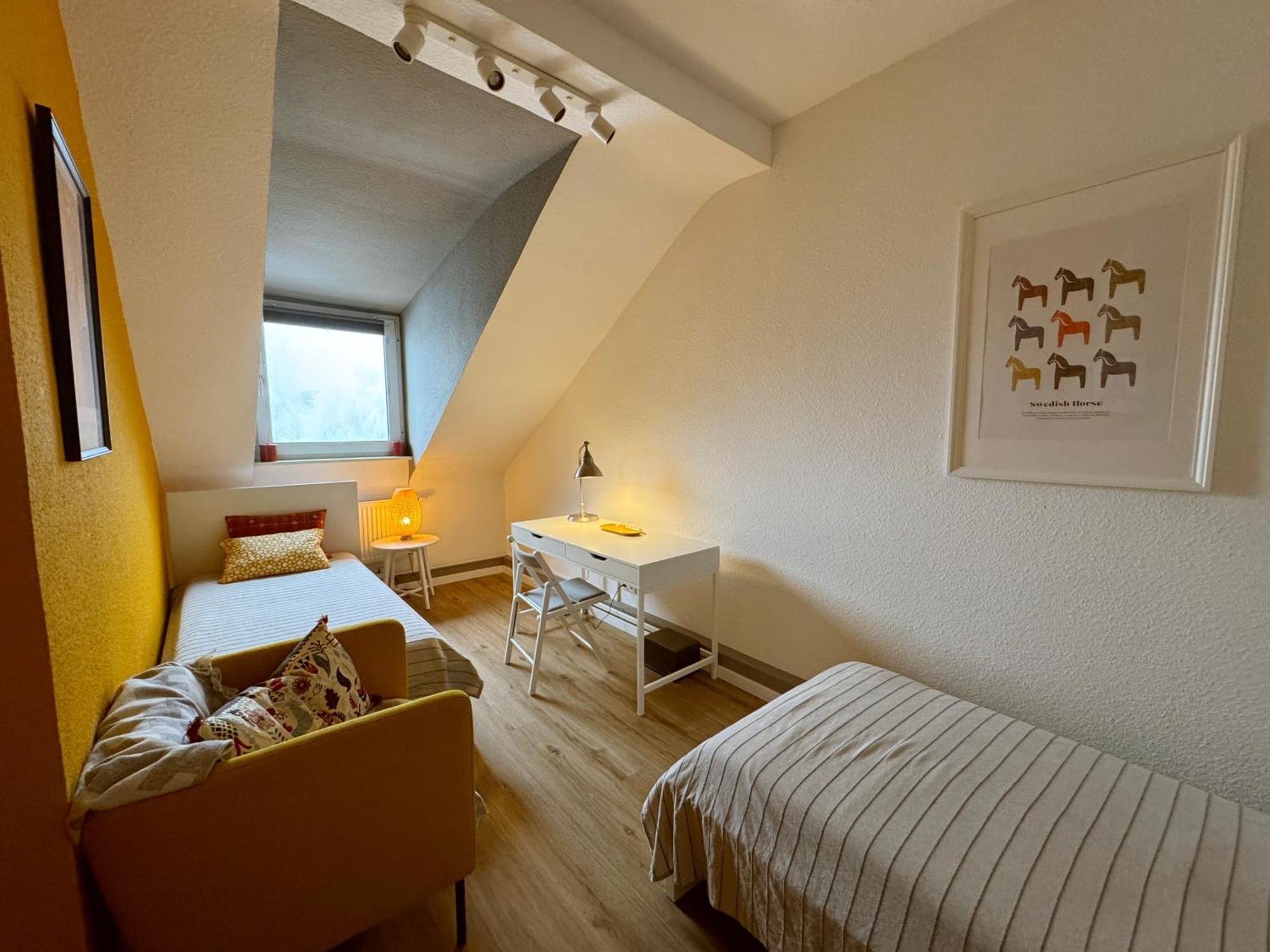 Ferienwohnung Big Flat With Fresh Renovation, Free Parking, Sonyps, Netflix Duisburg Exterior foto