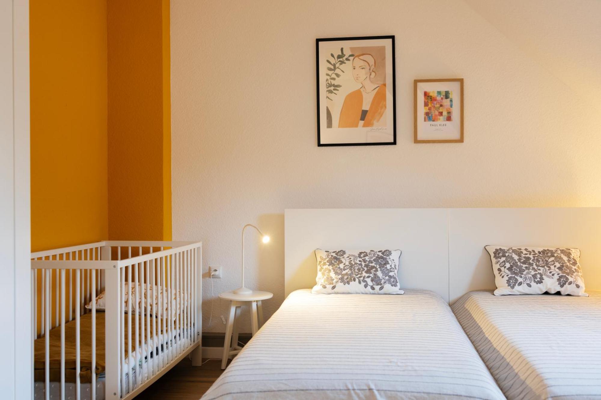 Ferienwohnung Big Flat With Fresh Renovation, Free Parking, Sonyps, Netflix Duisburg Exterior foto